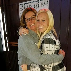 Meet your Posher, Pam